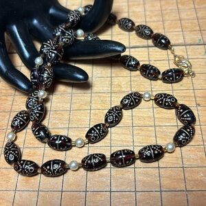 Unique Beads Costume Pearl 24”L Necklace Gold Tone Decorative Clasp EVC